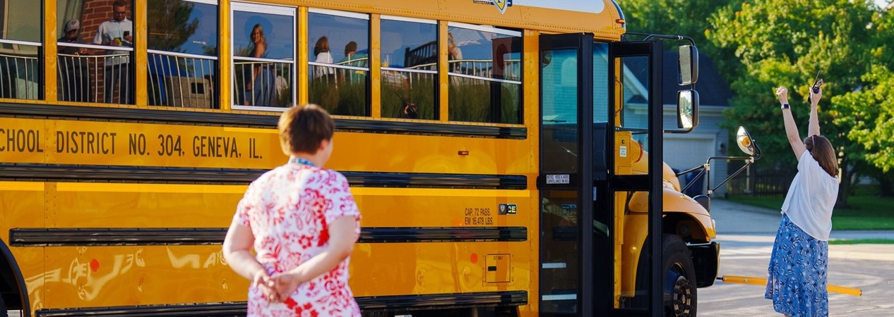 opening day 2022-2023-bus